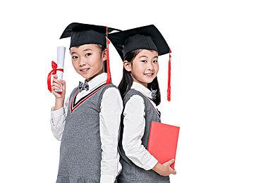 内容作者：无尽外挂导致《使命召唤：战区》在衰亡